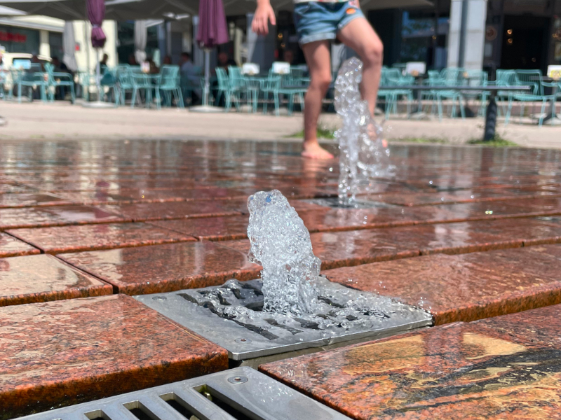 Wasserspiel an einem heißen Sommertag, Foto: KIP NRW