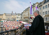 Eindrucksvoll: Tausende Protestanten feierten am 5. Juni 2016 einen stimmungsvollen Festgottesdienst zum 200. Geburtstag der Evangelischen Gemeinde Bonn auf dem Marktplatz (Foto: Meike Böschemeyer)